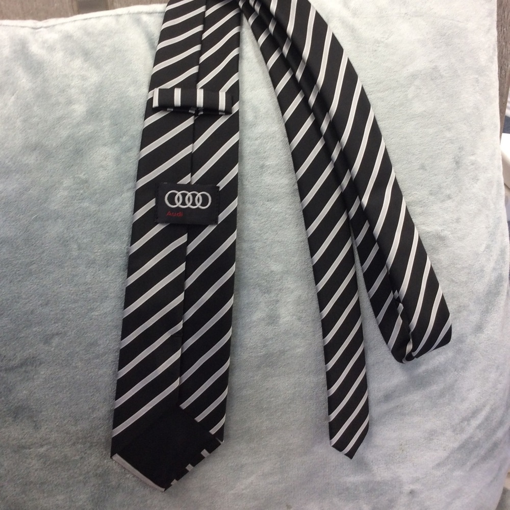 Tie